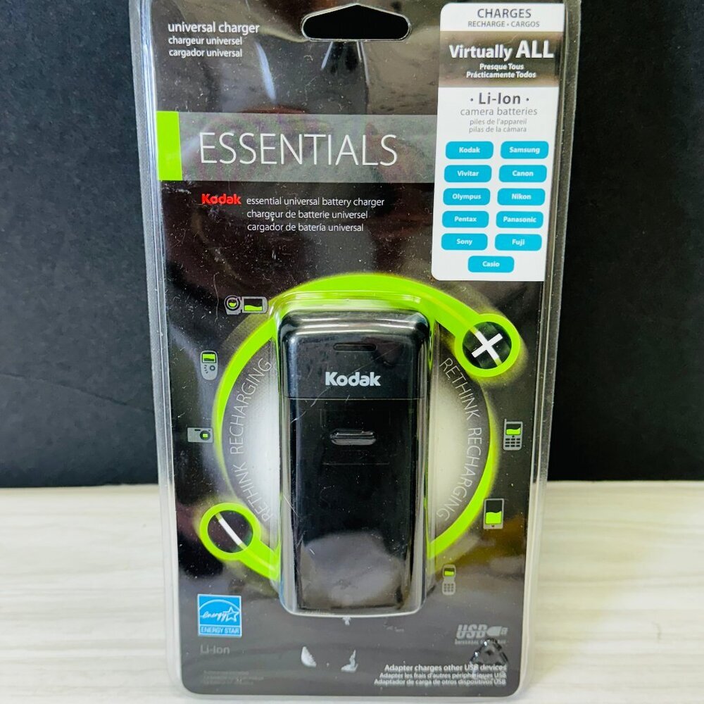 New KODAK Essential UC 200 Li-Ion Universal Battery Charger